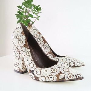 Tory Burch Francesca Pointy Toe Pump Snakeskin Embroidered - Size 5.5M